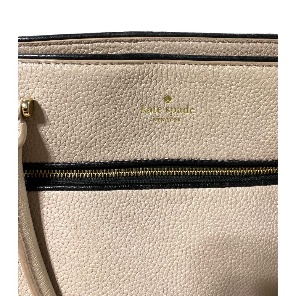 Kate Spade New York Chester Street Allyn Large Tan Blush Black Tassel EUC - Picture 6 of 9